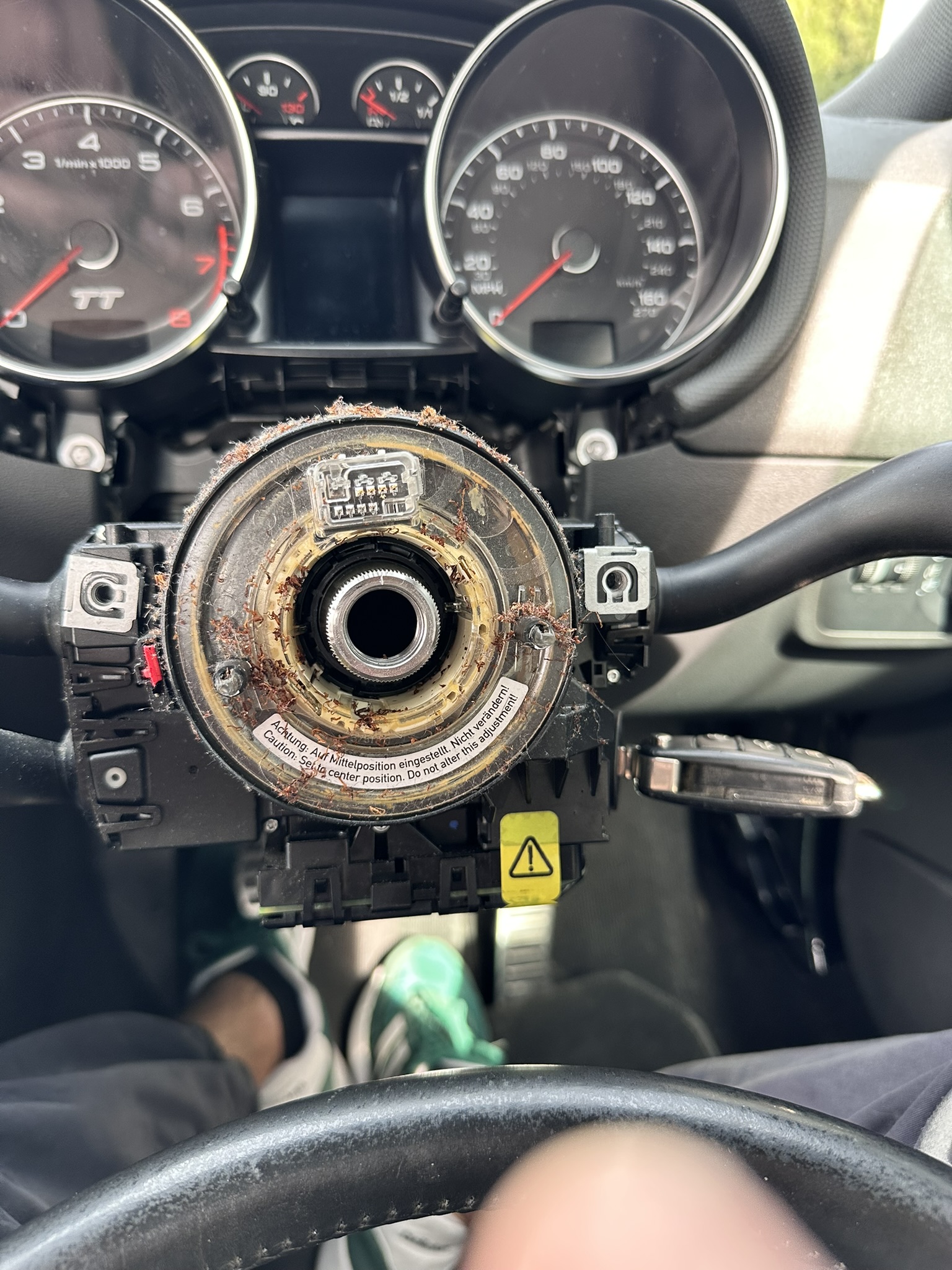 Apertura de coche sin llave — cerrajero Benidorm